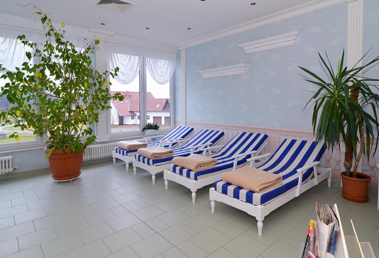 Landgasthof & Hotel Waldow Guben Bagian luar foto